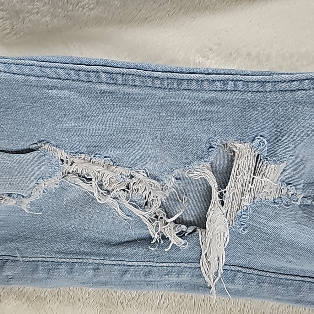 HOLLISTER | Men’s Advanced Stretch Skinny Ripped Jeans Light Wash Distressed - Picture 7 of 12